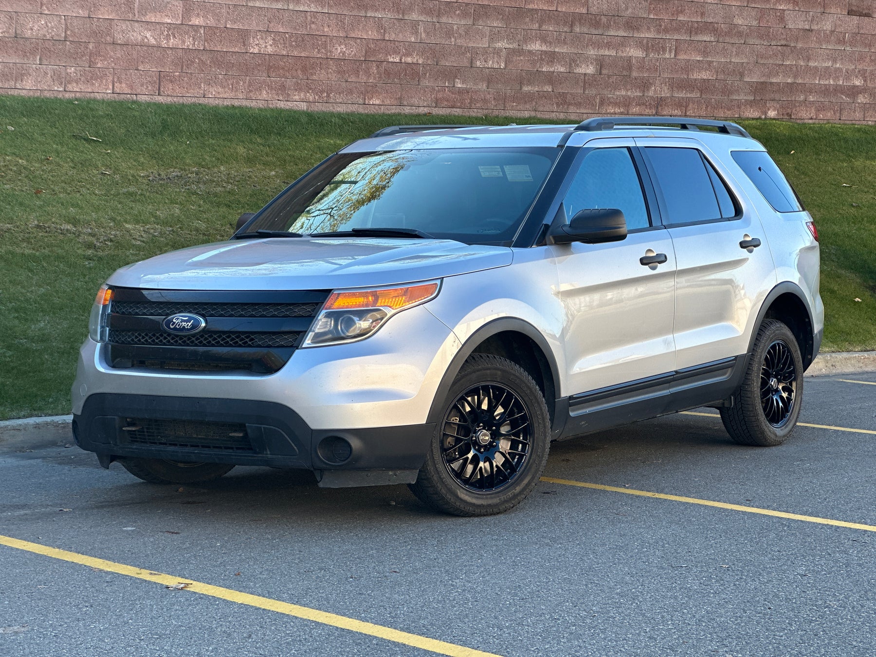 Ford Explorer/Police Interceptor Utility Installation and How-To Videos